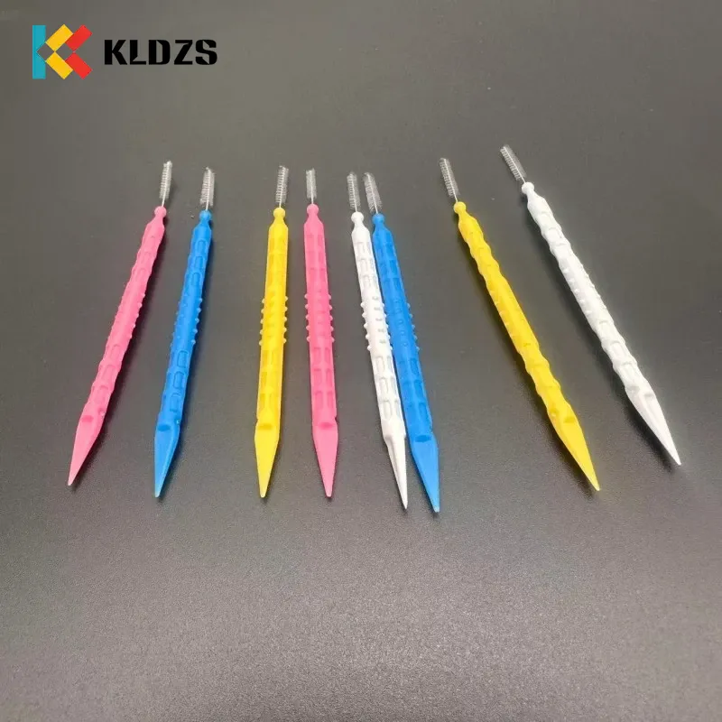 Kılçık Şeklinde Diş Arası Fırçası